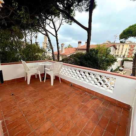 Nuevos Apartamentos Frente Al Mar Y A La Playa Castelldefels Luaran gambar