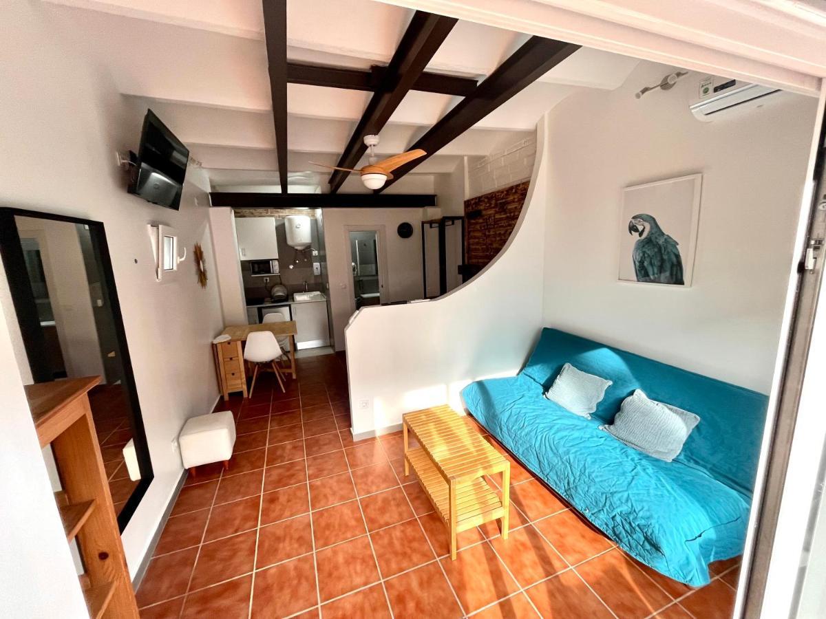 Nuevos Apartamentos Frente Al Mar Y A La Playa Castelldefels Luaran gambar