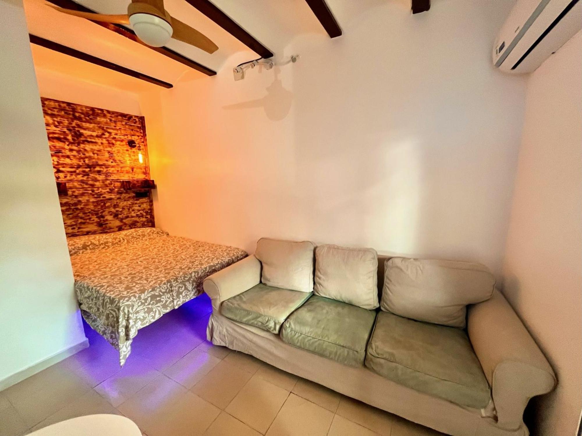 Nuevos Apartamentos Frente Al Mar Y A La Playa Castelldefels Luaran gambar