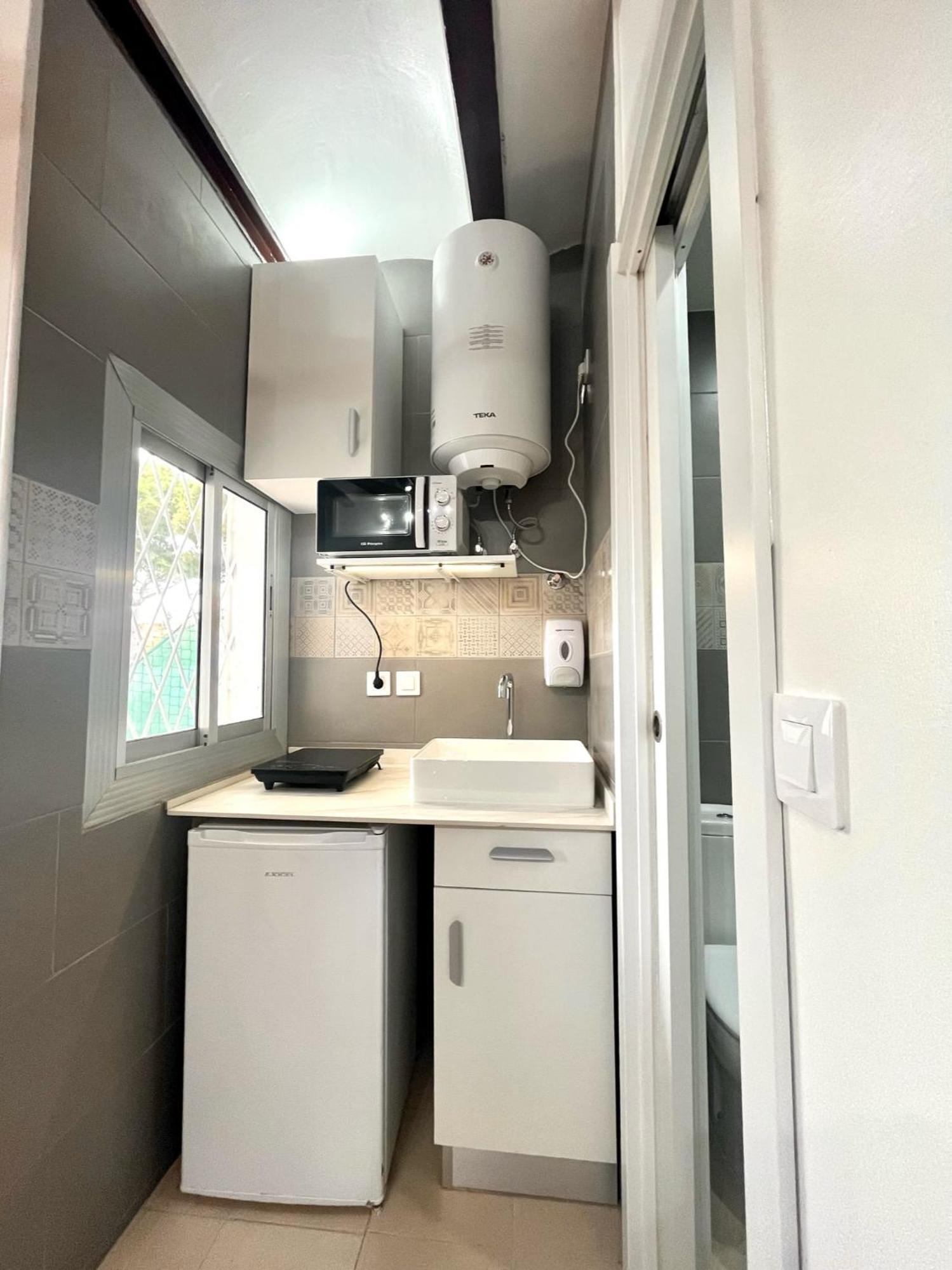 Nuevos Apartamentos Frente Al Mar Y A La Playa Castelldefels Luaran gambar